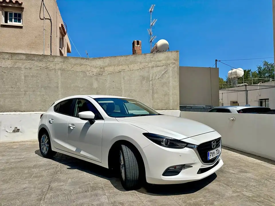 Mazda Axela 1,5L 2019