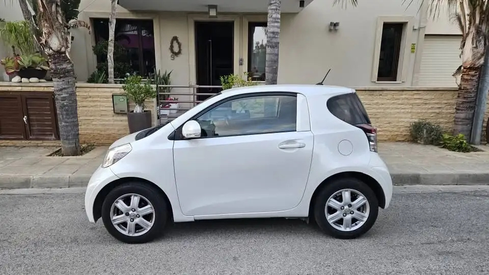 2009 Toyota IQ 1,0L 2009 Cyprus