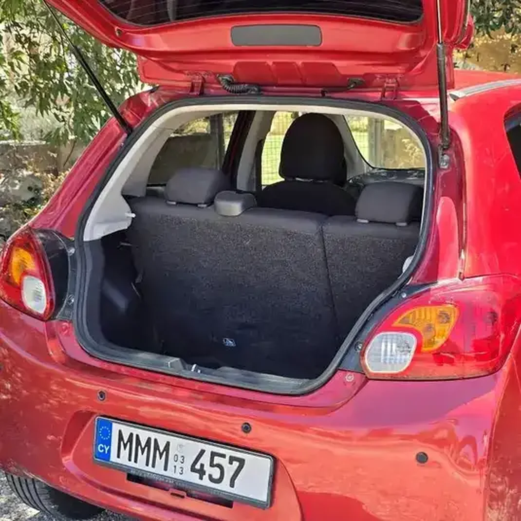 Mitsubishi Mirage 5,0L 2013