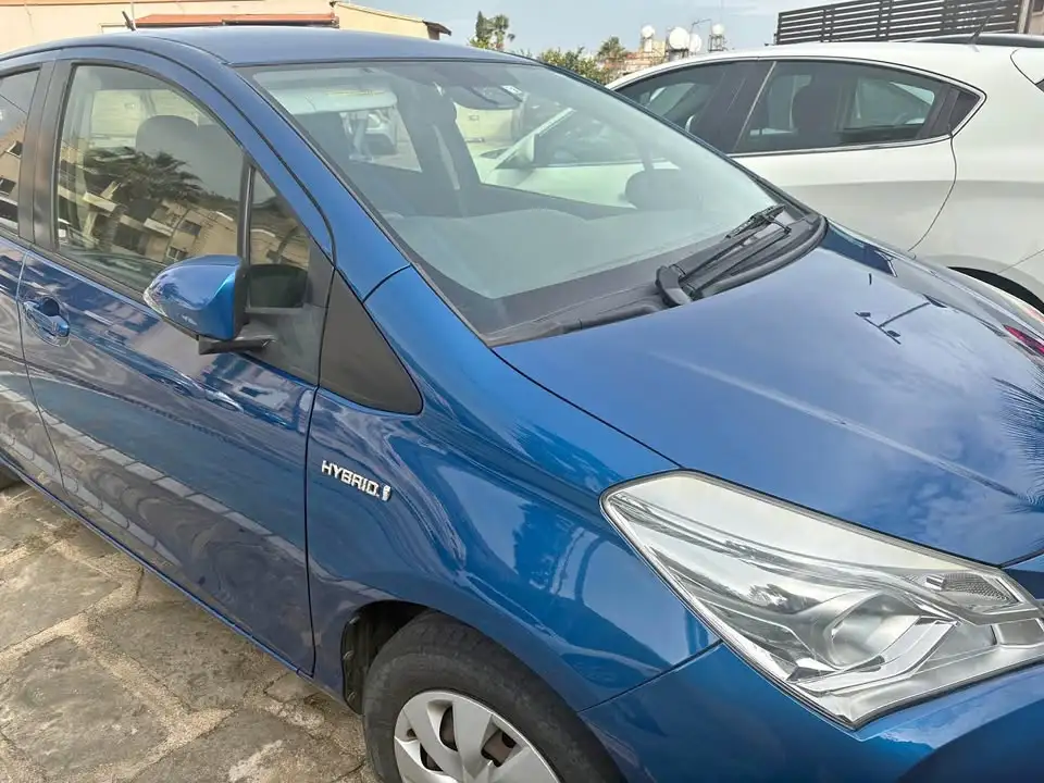 Toyota Vitz 2017