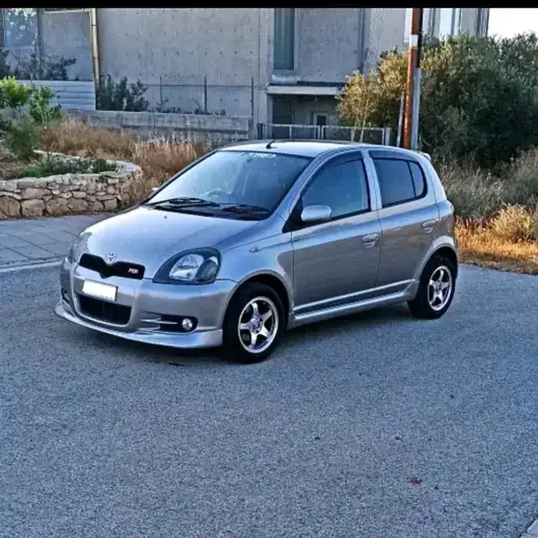 Toyota Vitz 1,3L 2013