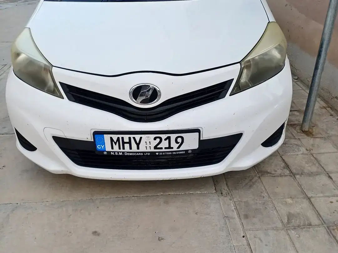 Toyota Vitz 2011