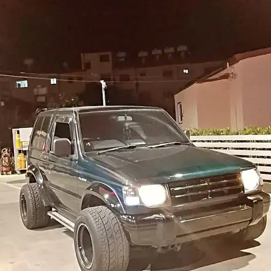 2005 Polite Suzuki 2005 tetraporto automato oikonomiko me ola ta xartia Cyprus