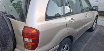 Toyota Rav4 2,0L 2004