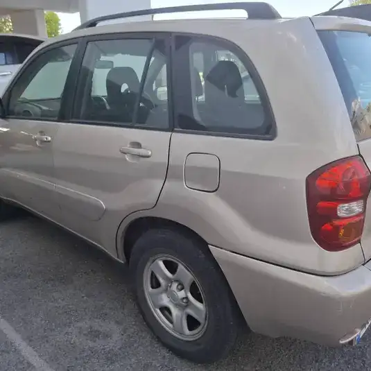 2004 Toyota Rav4 2,0L 2004 Cyprus