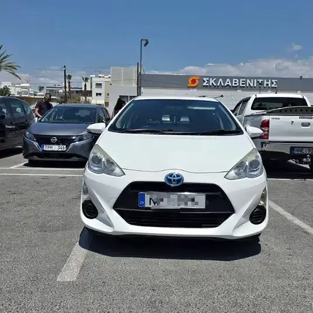 Toyota Aqua 2015