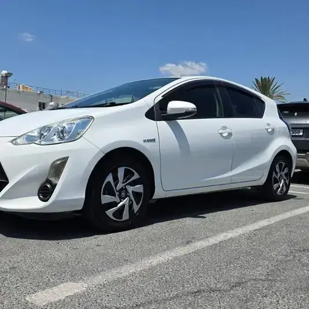 2015 Toyota Aqua 2015 Cyprus