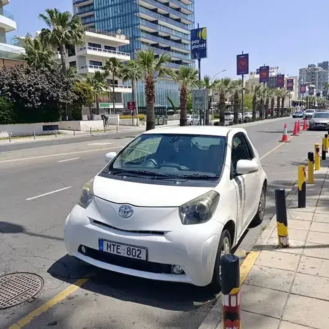 2015 Toyota Aqua 2015 Cyprus