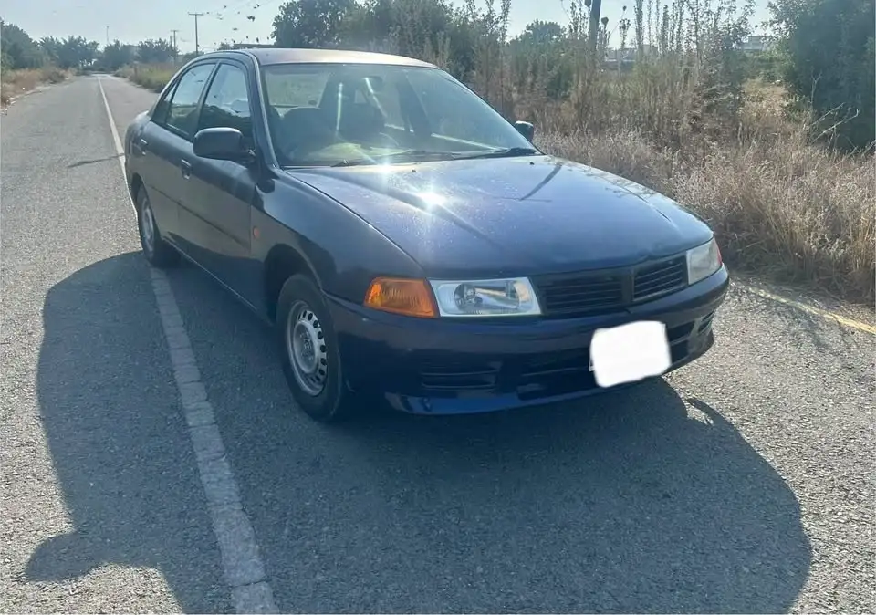 Mitsubishi Lancer 1,5L 2000