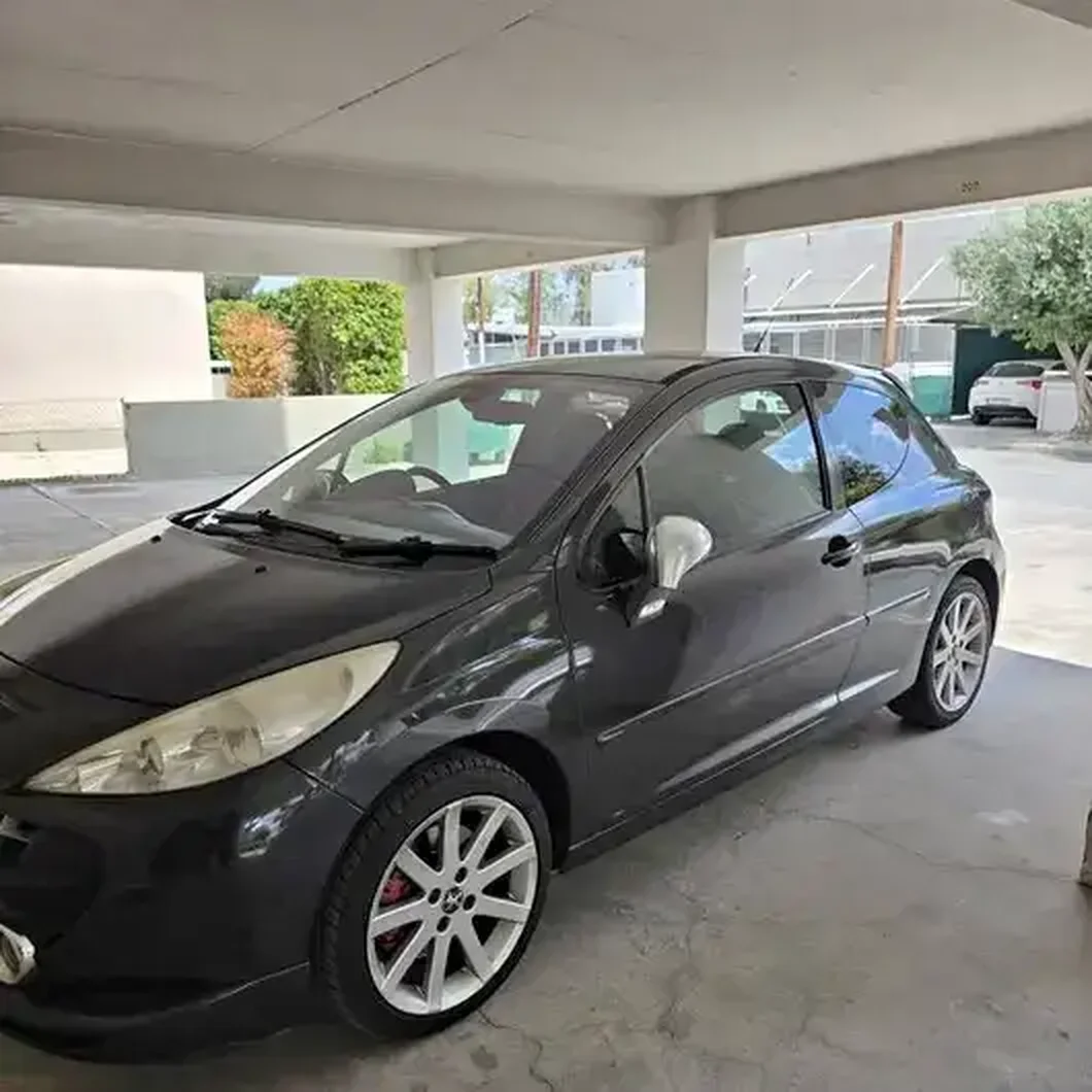 Peugeot 207 2012