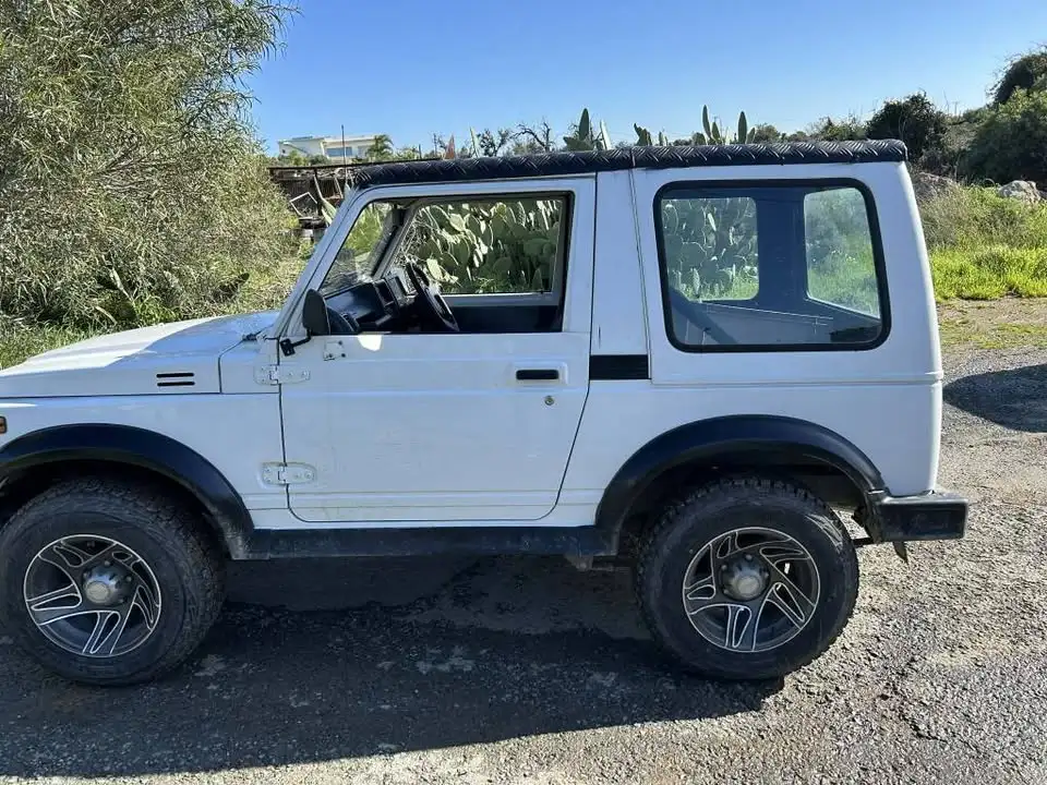 Suzuki Samurai 1995
