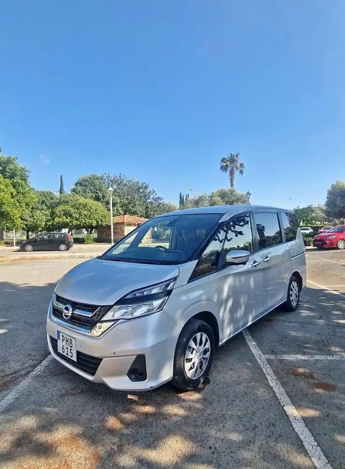 2018 Nissan Serena 2,0L 2018 Cyprus