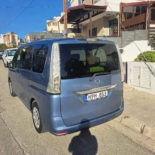 2014 Nissan Serena 2014 Cyprus
