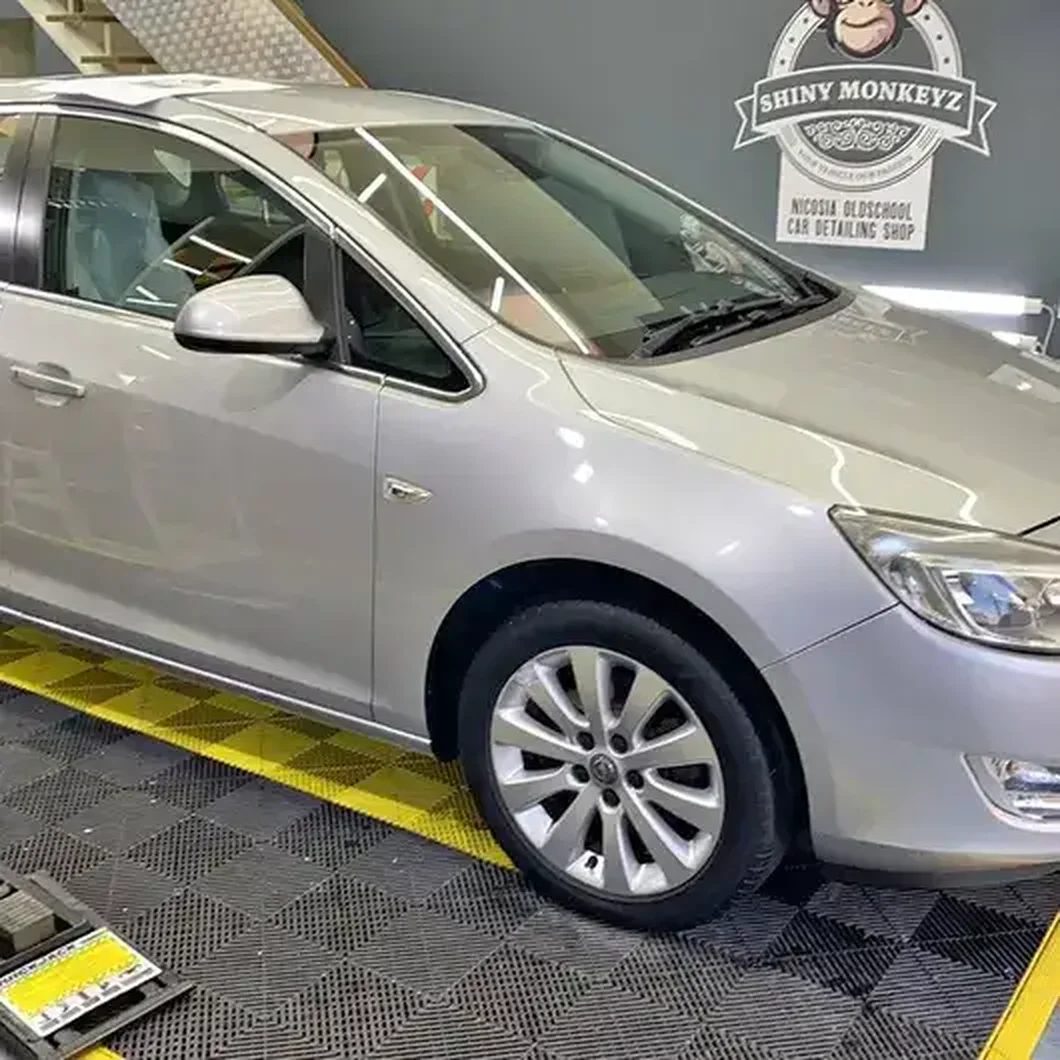 2011 Opel Astra 1,6L 2011 Cyprus