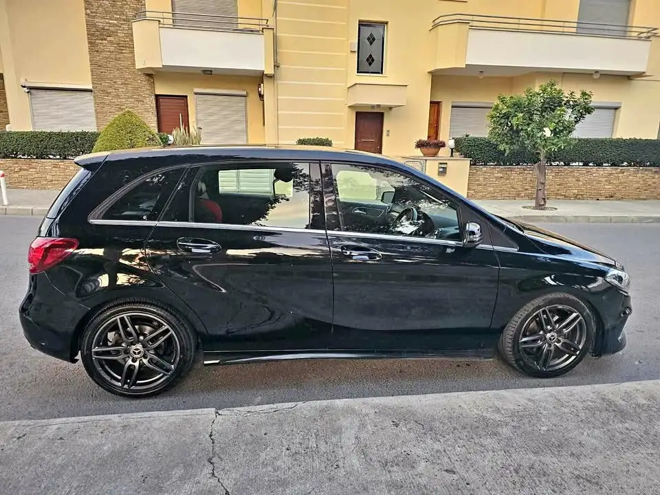 Mercedes B 2017