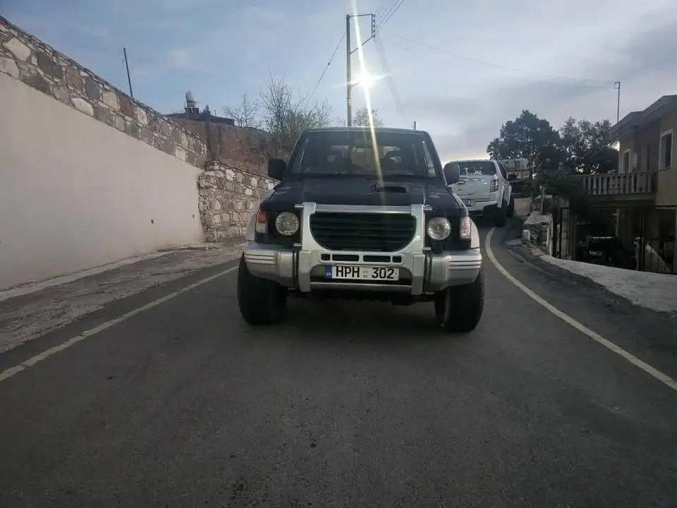 1996 Mitsubishi Pajero 2,8L 1996 Cyprus