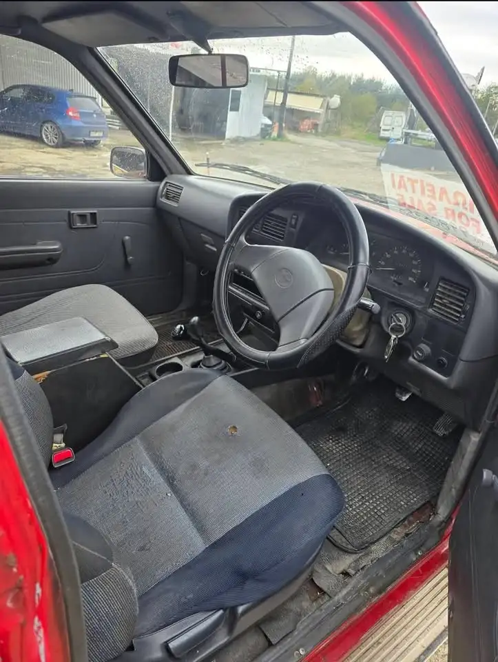 1996 Toyota Hilux 2,4L 1996 Cyprus