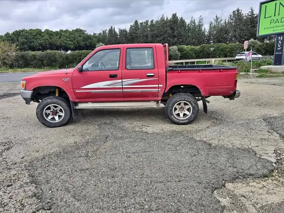 1996 Toyota Hilux 2,4L 1996 Cyprus
