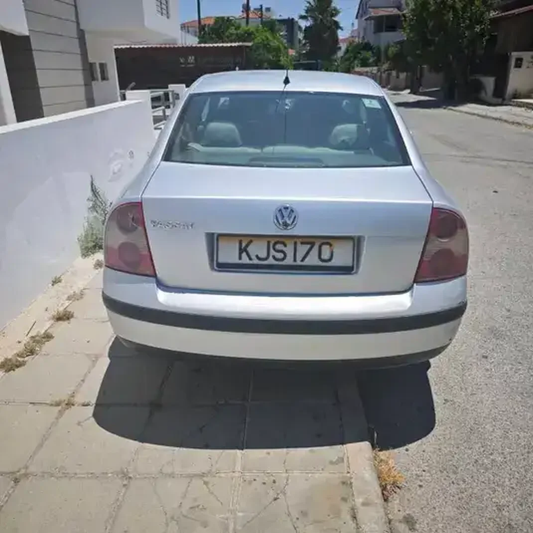 2004 Volkswagen Passat 1,6L 2004 Cyprus