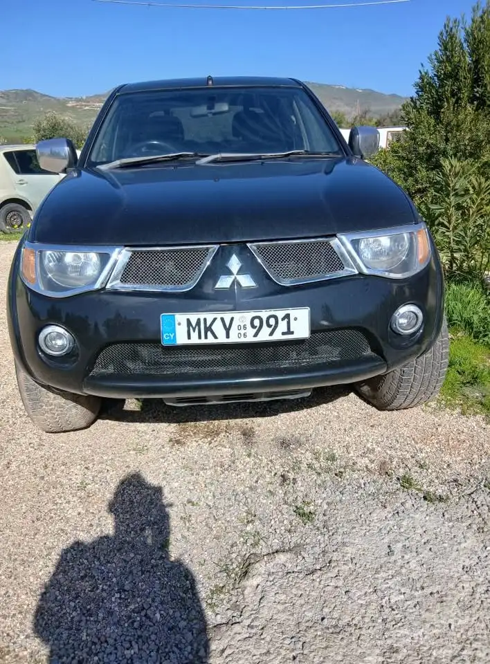 2006 Mitsubishi Cyprus