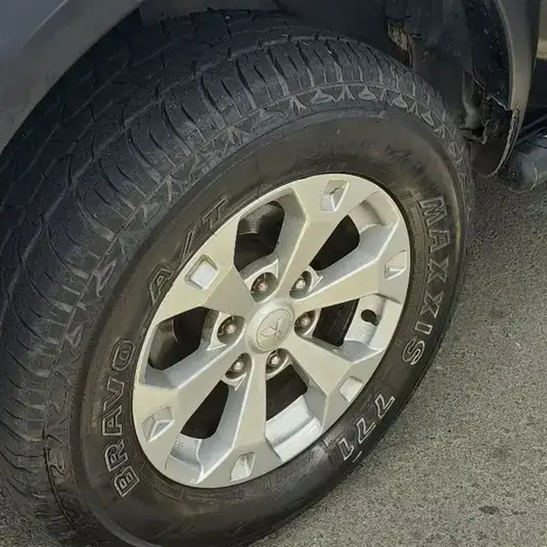 Mitsubishi Motors 2,5L 2013