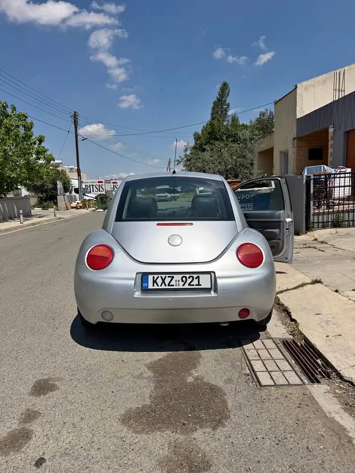 2005 Volkswagen Beetle 1,6L 2005 Cyprus