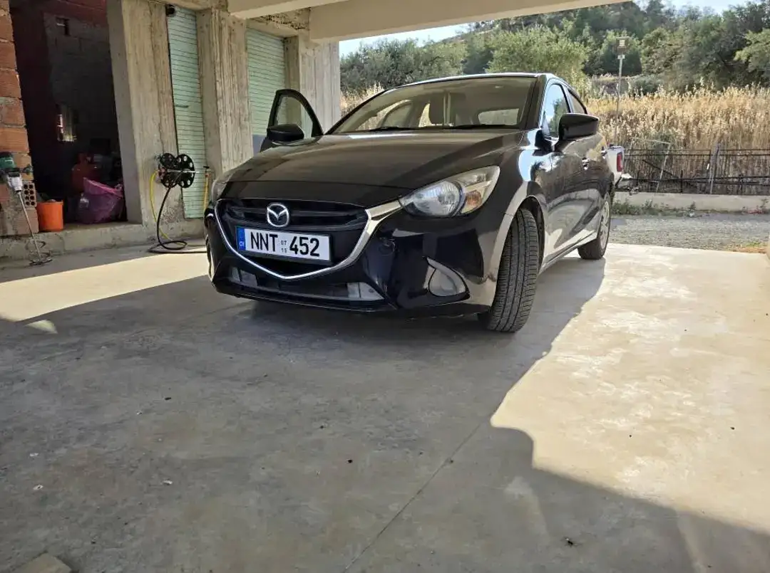 Mazda Demio 2015