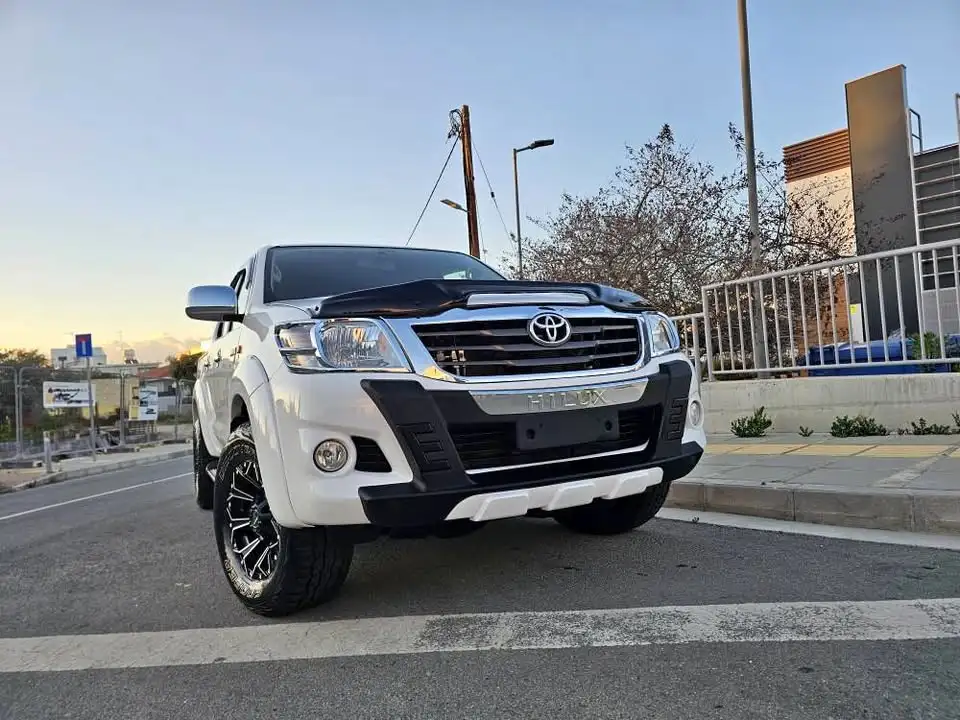 2016 Toyota Hilux 2,4L 2016 Cyprus