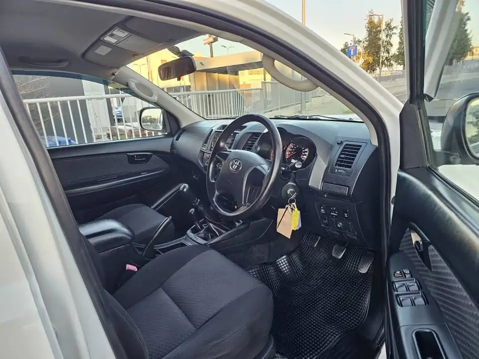2016 Toyota Hilux 2,4L 2016 Cyprus