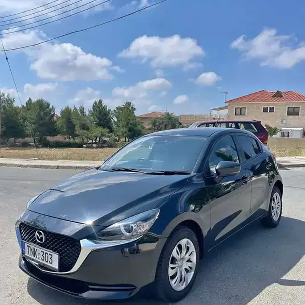 Mazda 2 2022