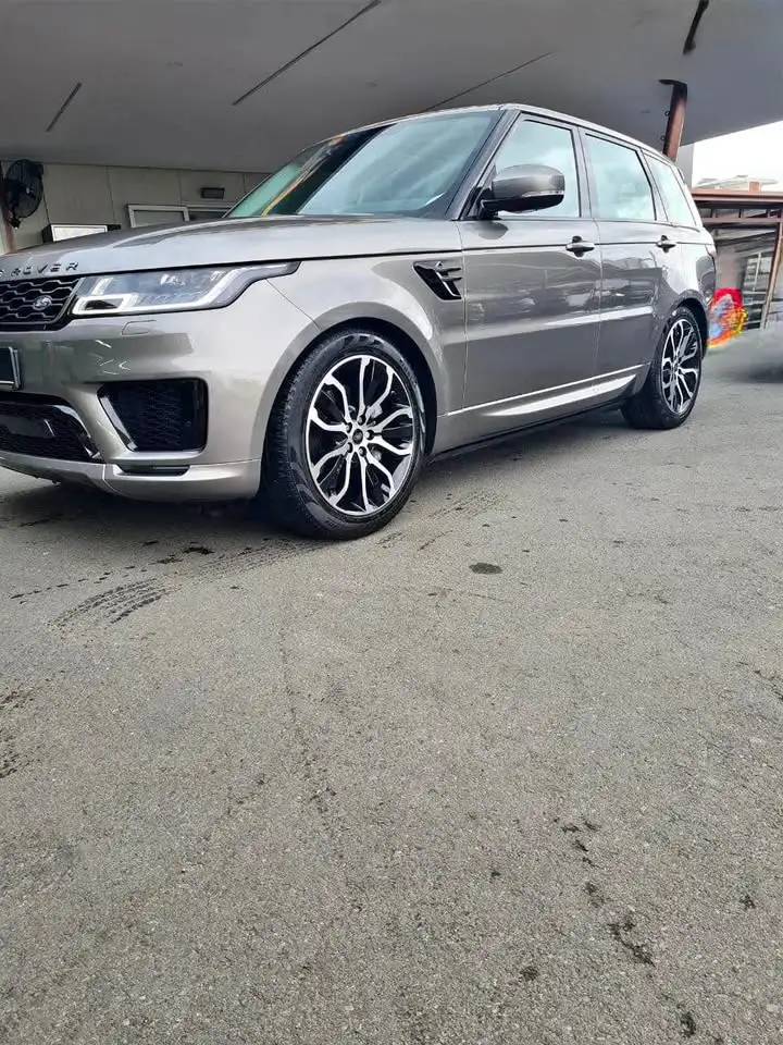 Land-Rover Range-Rover 2018