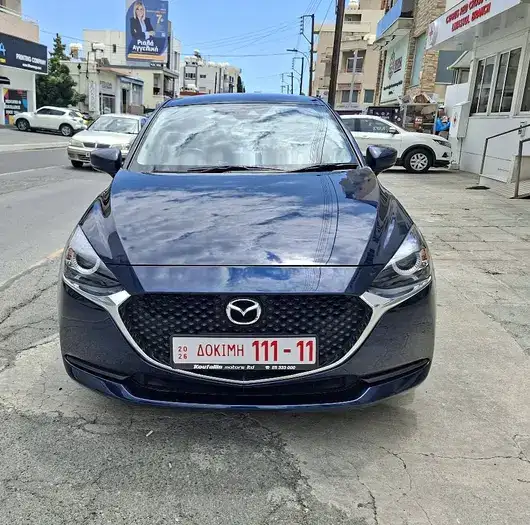Mazda 2 2022