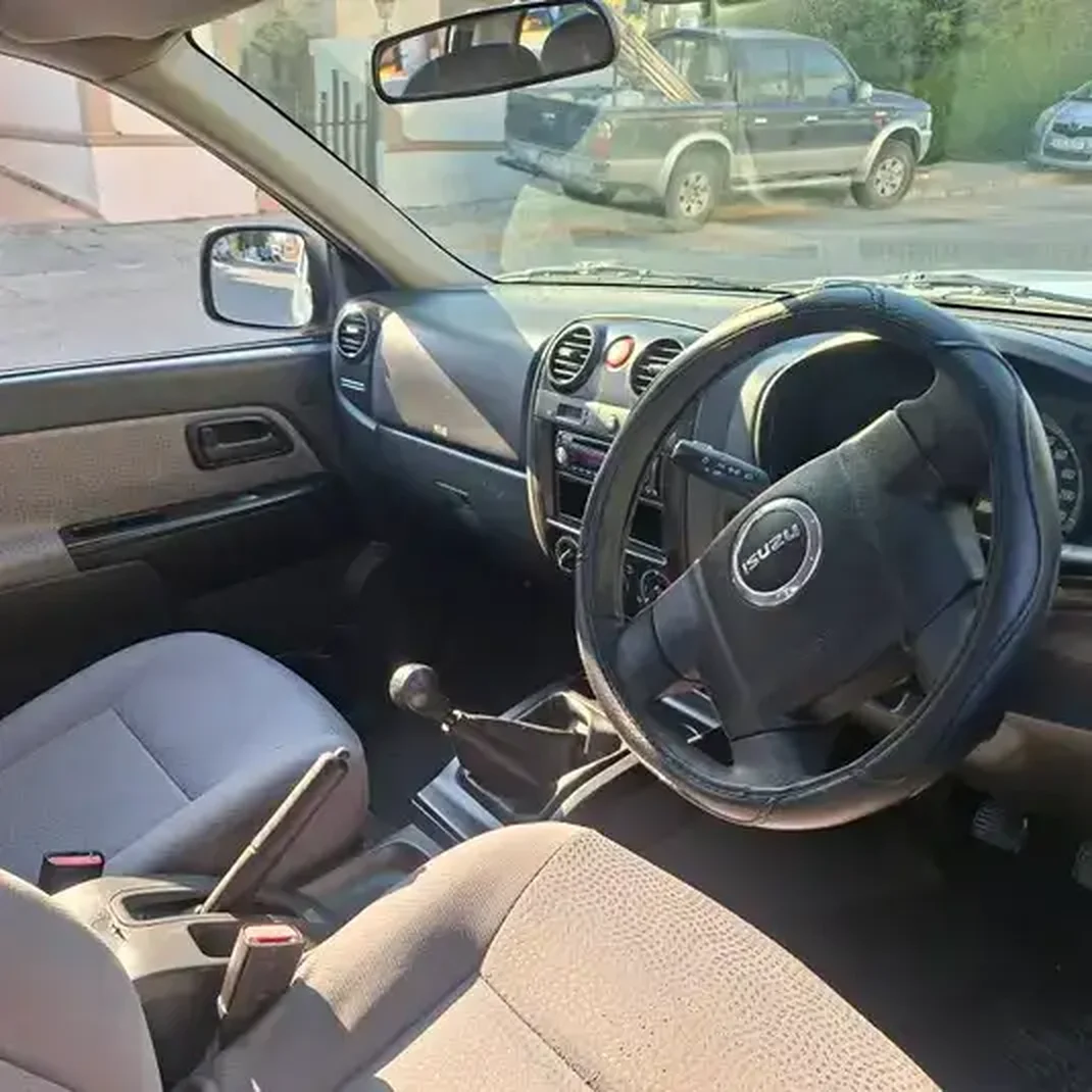 2009 Isuzu D 2009 Cyprus