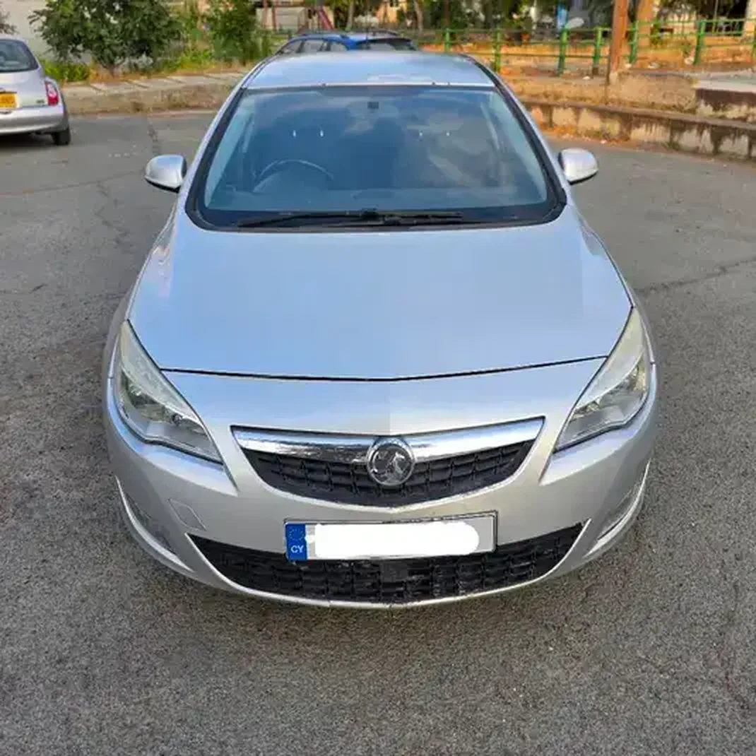 2010 Opel Astra 1,6L 2010 Cyprus
