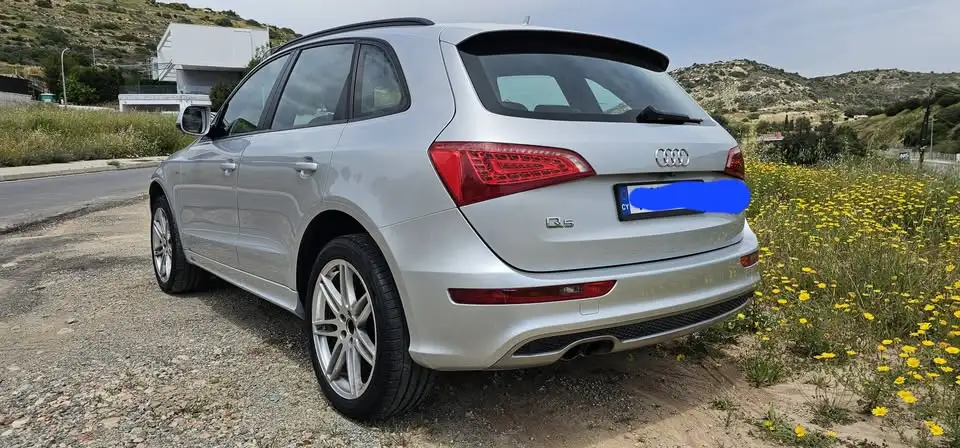 Audi Q5 8,0L 2010